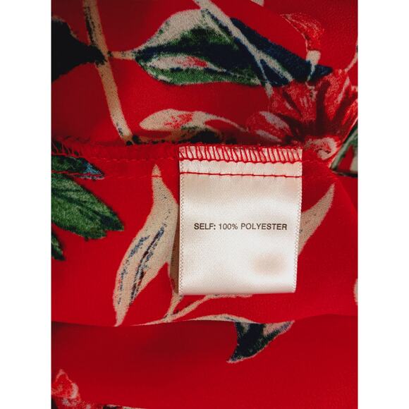 ROSE & OLIVE Romantic Floral‎ Red Top Blouse Medium V-Neck 3/4 Sleeves Career - Picture 7 of 9